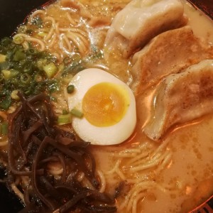 Gyoza ramen