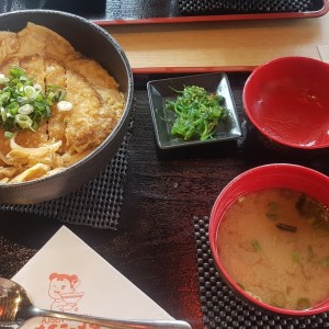 arroz chickenkatsu Don