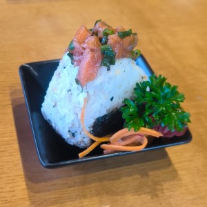 ENTRADAS - AJISEN ONIGIRI