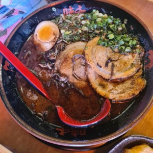 black kuro ramen