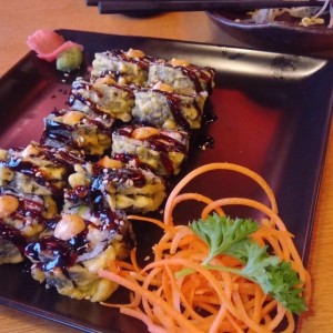 SUSHI - SPICY MAGURO ROLL