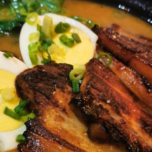 SOPA RAMEN DE PUERCO