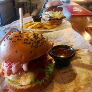 hamburguesa cherry burger y regordete 