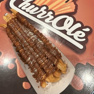 Churros con dulce de leche y leche condensada