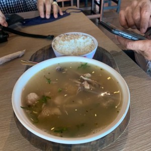 Sancocho Levantamuertos con Arroz