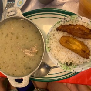 Sancocho Levantamuertos con Arroz