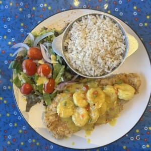 Pescado con Salsa de Camarones 