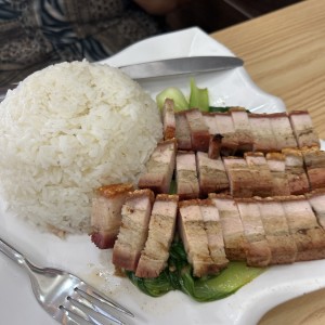 Arroz blanco con lechona 