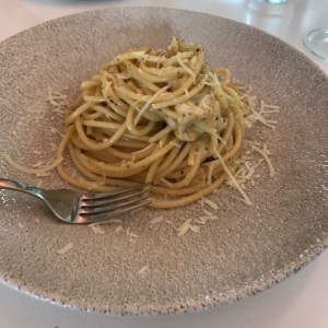 pasta cacio e pepe