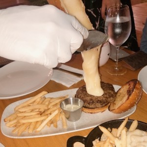 Hamburguesa raclette