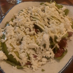 ensalada de aguacate a la brasa