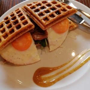 Club WAFFLE 