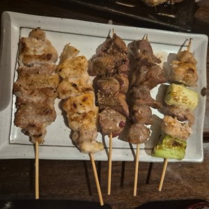 Brochetas variadas
