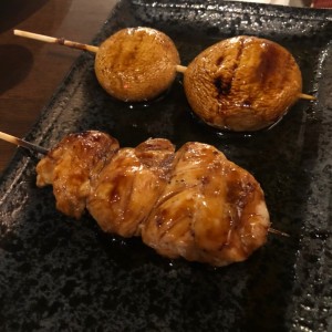 yakitori hongos y pechuga