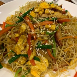 Fideos de arroz mixto al estilo Xingzhou