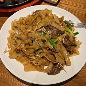 Beef Stir Rice Noodle