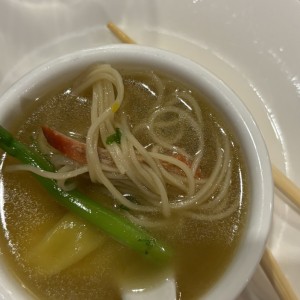 Sopa de wanton