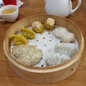 dim sum platter