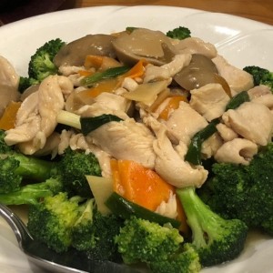 pollo con brocoli