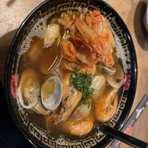 Ramen - Kimchi Seafood Ramen