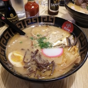 tonkotsu ramen