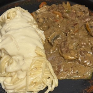 Strogonoff de Carne 
