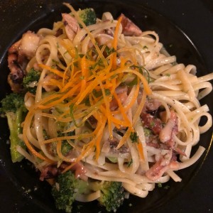 Linguinni Pulpo y Brocoli