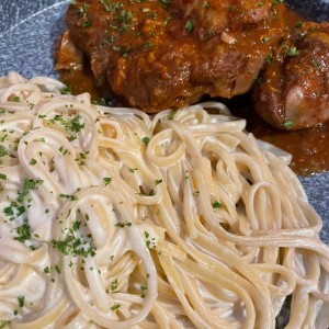 Ossobuco de Res con Linguinni a la crema