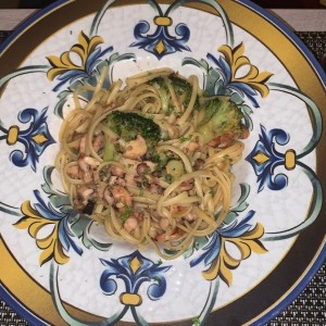 Linguini con Pulpo y Brocoli 