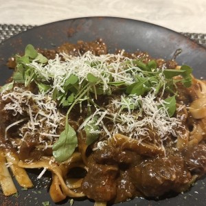 Fettucini con osobuco