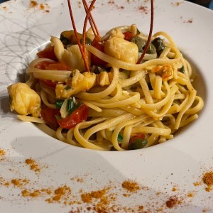 langosta con linguini