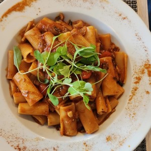 Rigatoni al Ragu de Centollo