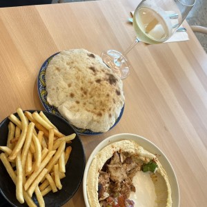 Hummus - Shawarma de Pollo