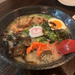 Tonkotsu ramen 