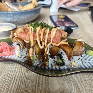 SUSHI - Filipino Roll
