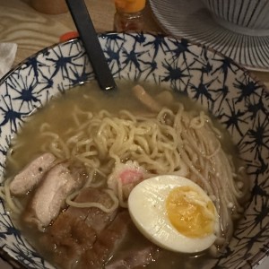 Ramen de pollo claro