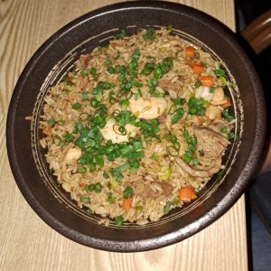 ESPECIALIDADES - Yakimeshi