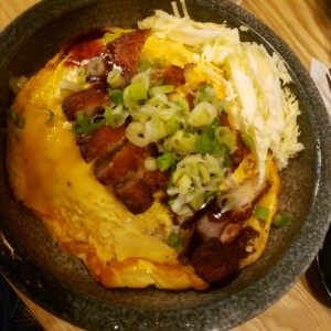 ESPECIALIDADES - Katsudon