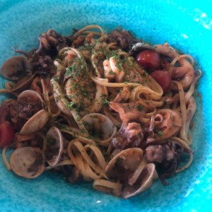 fetucini fruti de mare