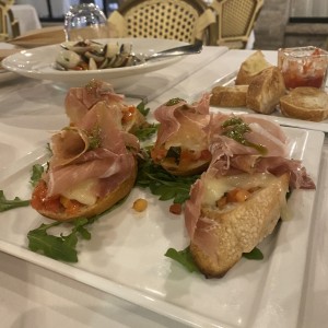 Entradas - Bruschetta della Casa