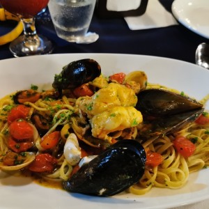 Linguine allo scoglio 