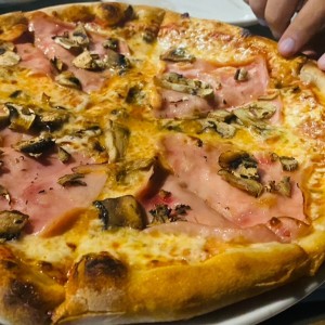 Pizza Prosciutto