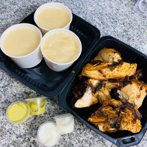 buco pack (pollo entero y mojadiyos de yuca) 