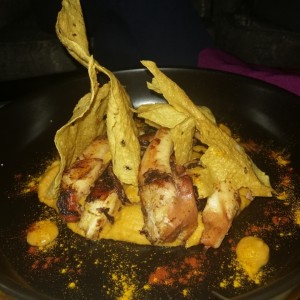 PLATOS FUERTES - PULPO TANDOORI