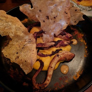 PLATOS FUERTES - PULPO TANDOORI