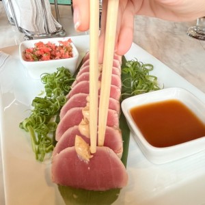 Entradas - Maguro Tataki