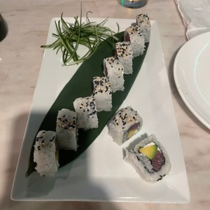 Maguro roll