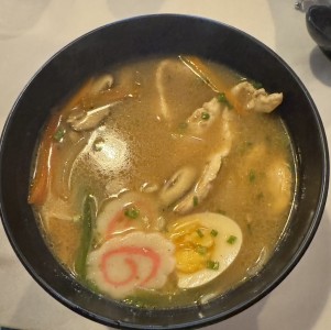 Kushi (Brochetas) - Chicken ramen