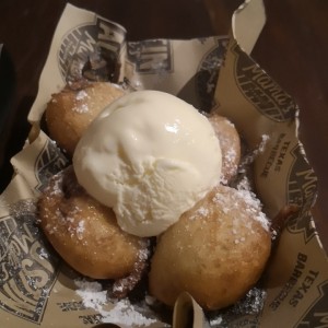 Fries oreo with ice cream