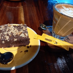 Capuccino y brownie